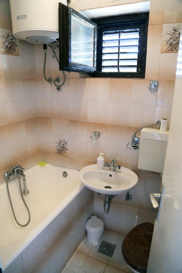 Apartment 51 Gornji Karin Luaran gambar